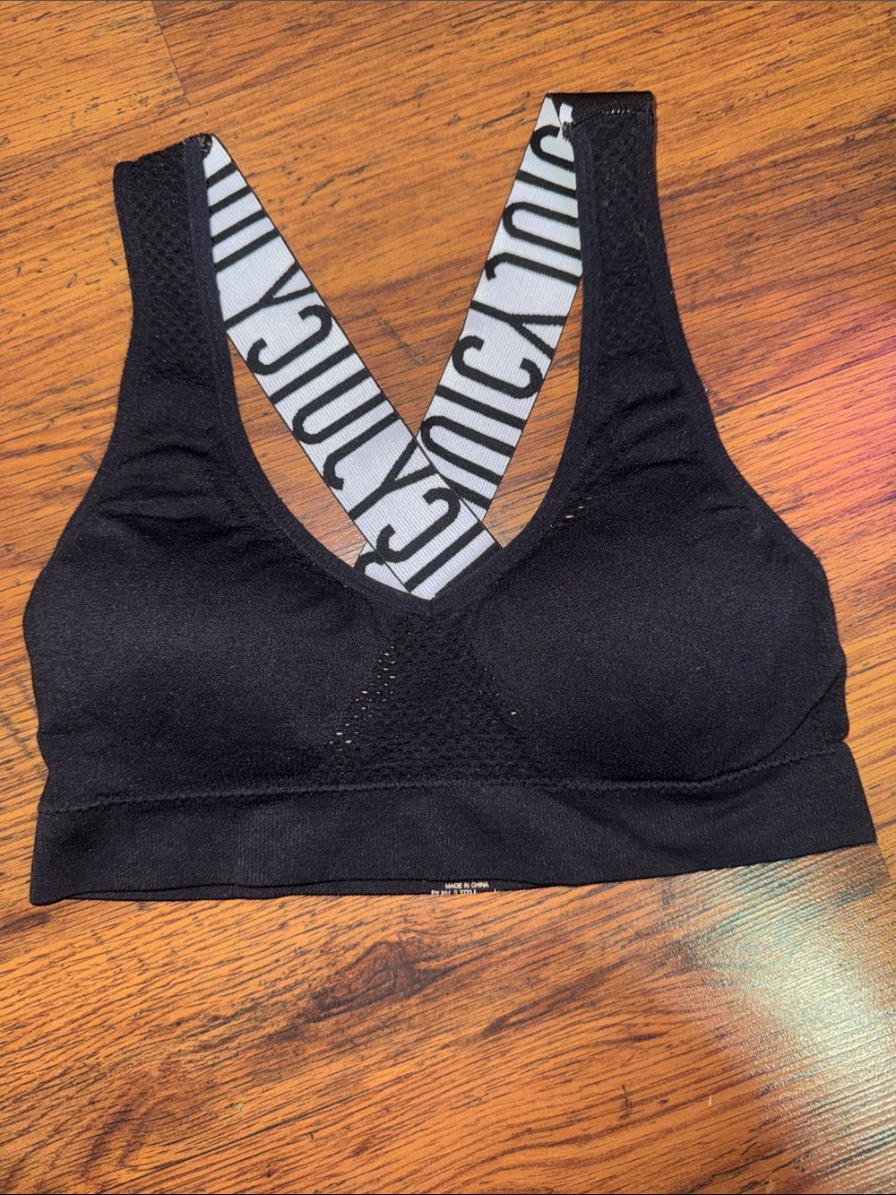 Juicy Couture Seamless Sports Bra with Logo Strap 29.T
